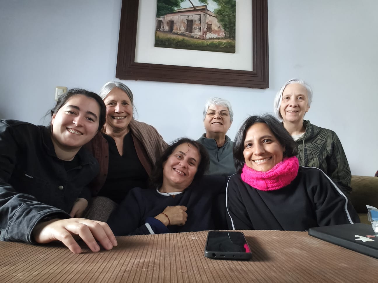 Mujeres participando en una actividad del Foro